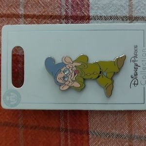 disney parks collection pin dopey